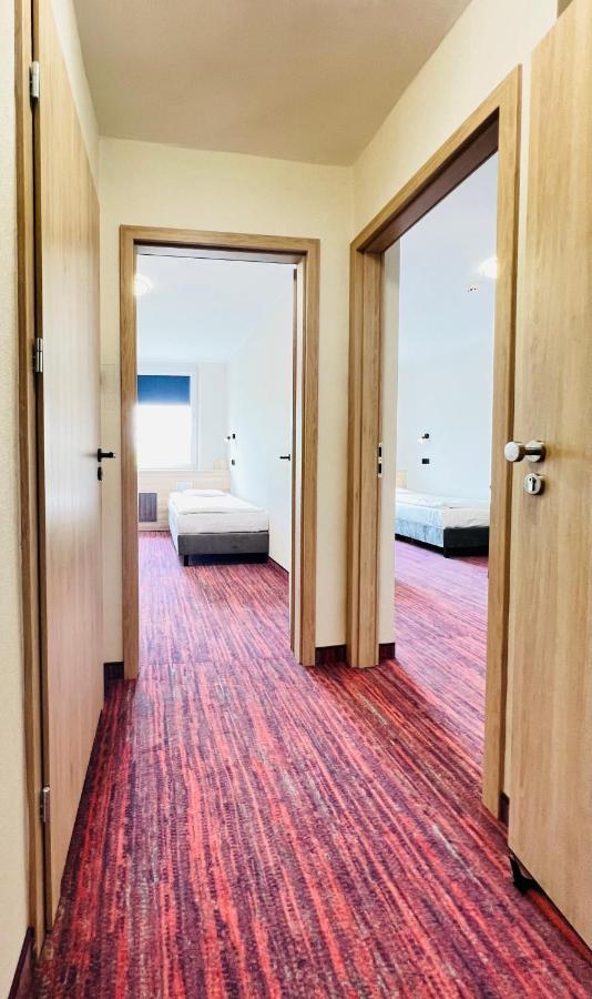 קרקוב Hotel Rok מראה חיצוני תמונה