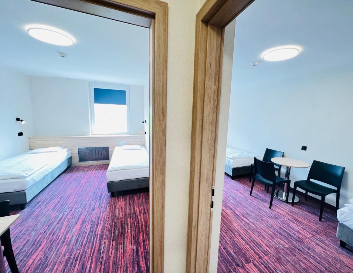 קרקוב Hotel Rok מראה חיצוני תמונה
